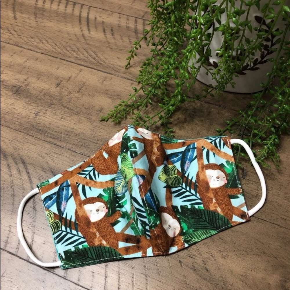 Sloth face mask size XL